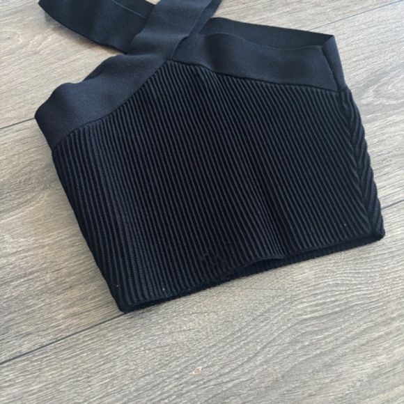 Aritzia Babaton Sculpt Knit Criss Cross Cropped Tank - Picture 5 of 9